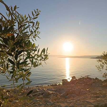 Apartment D&E Punat - Free Parking And Wi-Fi Esterno foto